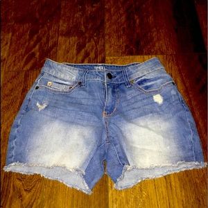 jean shorts, unfinished ends